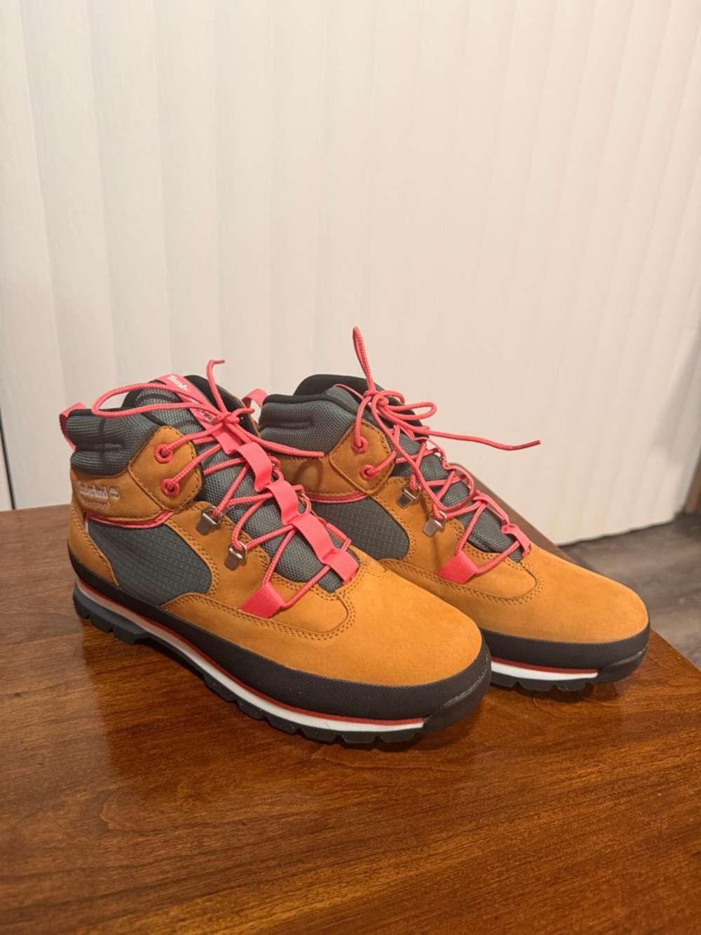 Timberland Women's Tan and Pink Hiking Ankle Boots